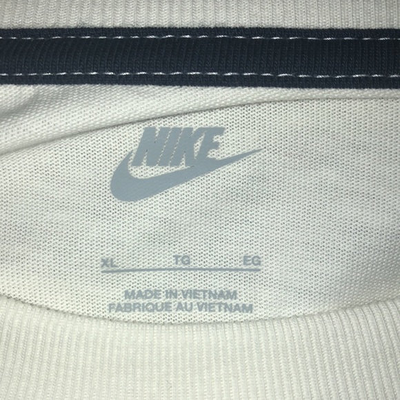 Nike Basketball Oversized Tee - Picture 4 of 5